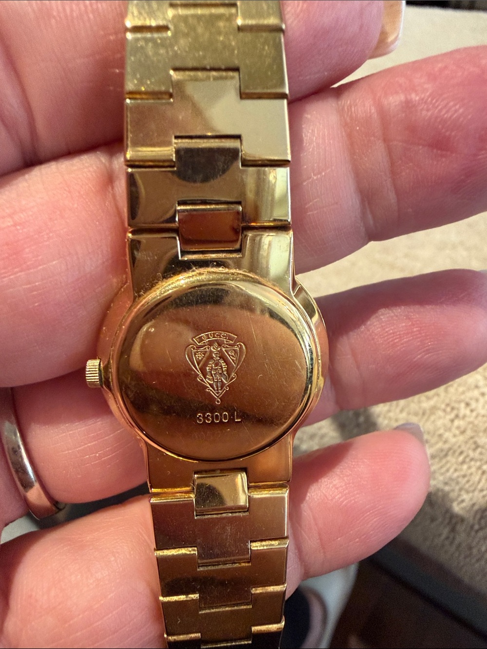 Gucci Gold-Tone Link Bracelet Watch with Black Dial real needs battery no box - Picture 8 of 14